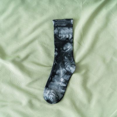 20 цветов Crew Oem Tie Dye Unisex носки Пахта Полиэстер Спандекс Спортивные носки Прямая поставка
