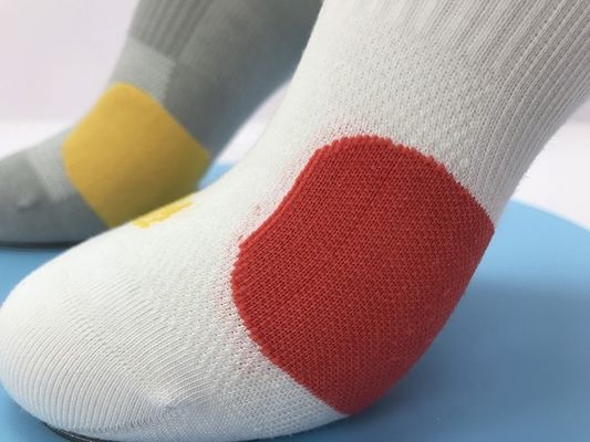 Антискользящие красочные носки Бегущие спортивные носки с сжатием и 3% эластичной ткани