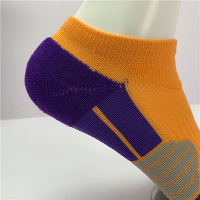 OEM Custom Combed Cotton Walking Sport Ankle Short Cut Трикотажные носки для мужчин 39-41