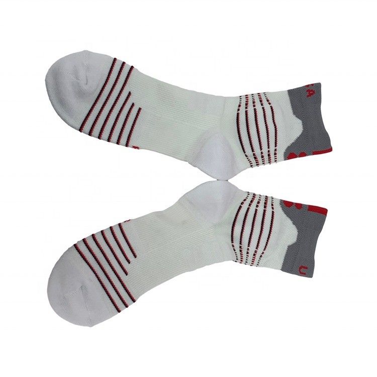 Дышащие быстрые сухие красочные носки для мужчин Custom Logo Regular Style Athletic Grip Socks